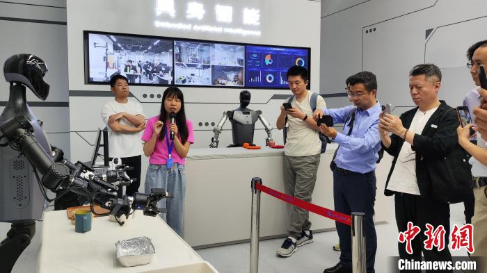 首都企业家联动网络博主组建宣讲服务团 “让民营经济促进法深入人心”