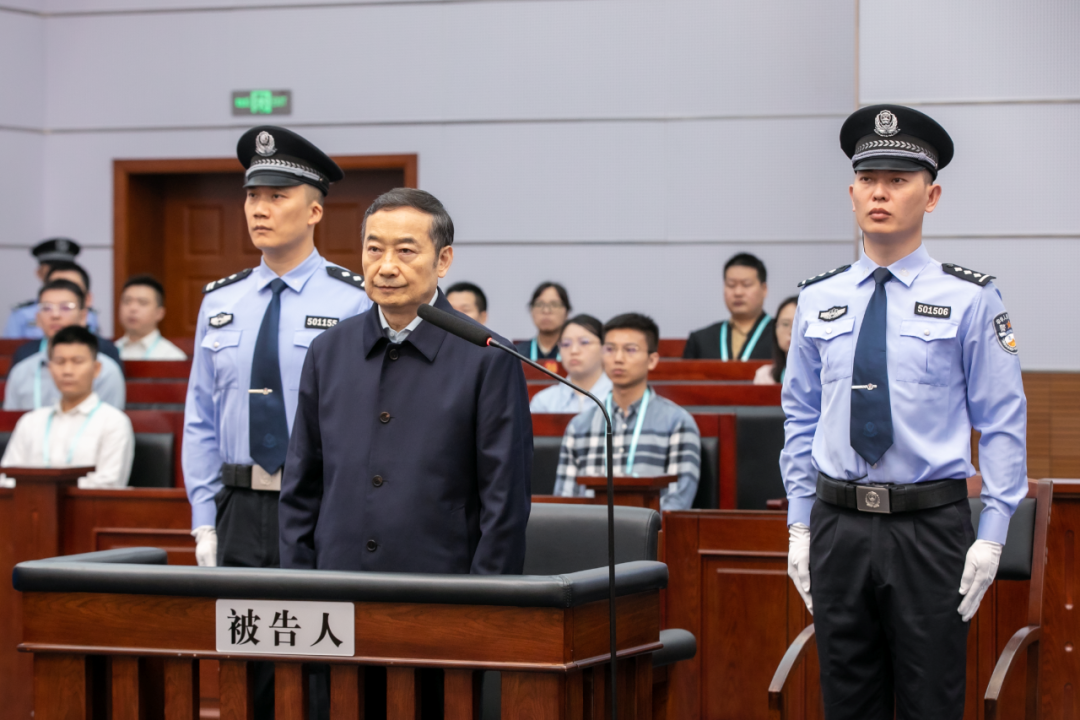 云南省政府原党组成员、副省长张祖林受贿案一审宣判