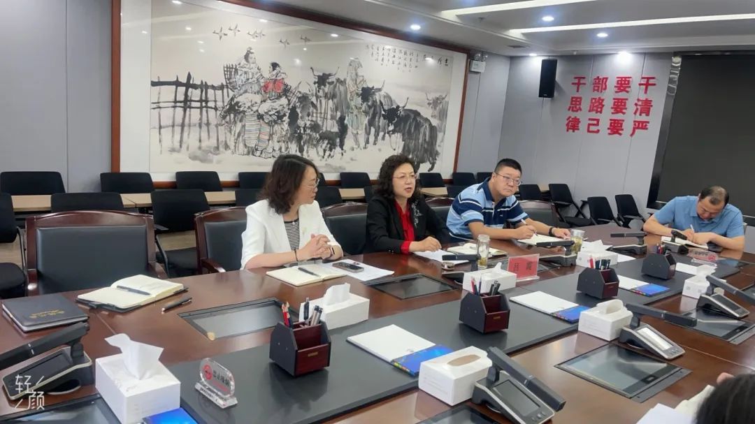 专题党课凝心聚力 锚定目标加力推进