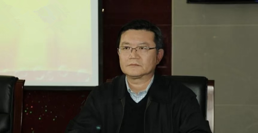 甘肃省人大常委会社会建设工作委员会原副主任周应军被决定逮捕，退休两个月后被查，在公务保障中谋求特殊待遇